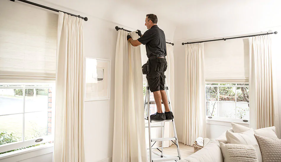 Home Décor with Curtains and Blinds: Enhancing Style, Comfort, and Functionality