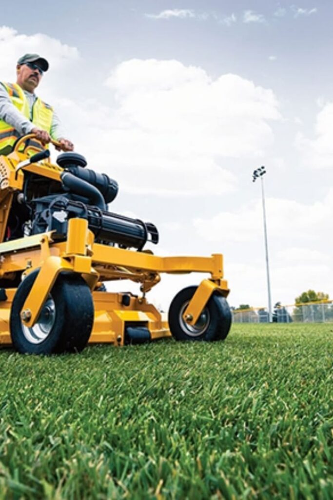 Everything You Need to Know About Lawn Mower Oil in the USA