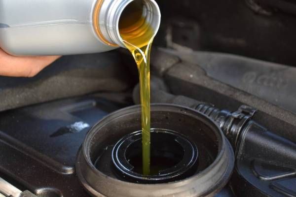 Synthetic Oil Change Intervals Explained: How Long Full Synthetic Oil Really Lasts