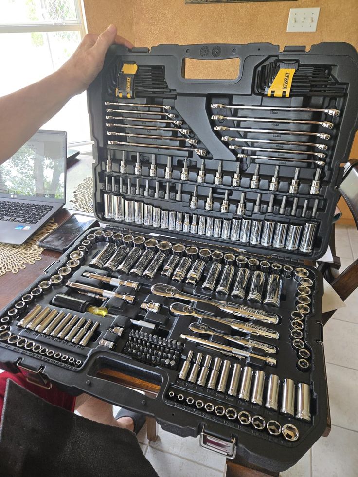 best socket set, best socket wrench,