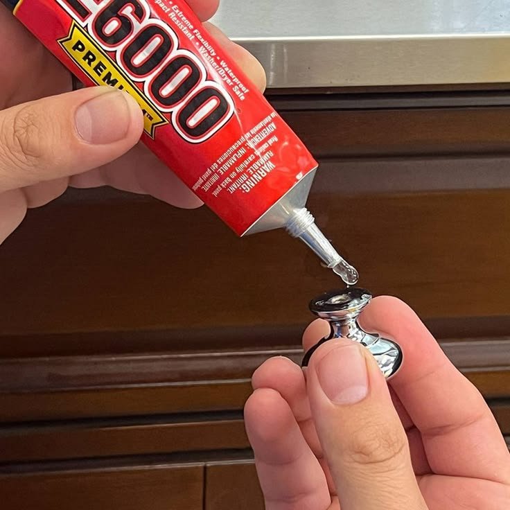 Ceramic Adhesives: Understanding the Best Glue Options for Strong and Safe Repairs